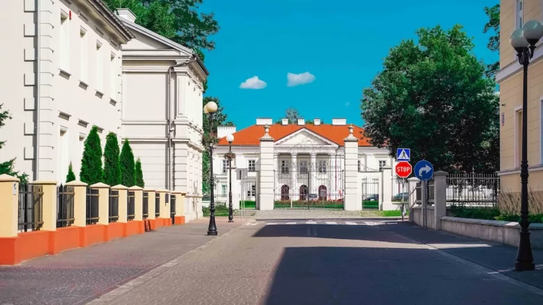 Uniwersytet w Siedlcach — Dzień Otwarty 2025. Co w życiu się liczy – sztuka dokonywania wyborów.